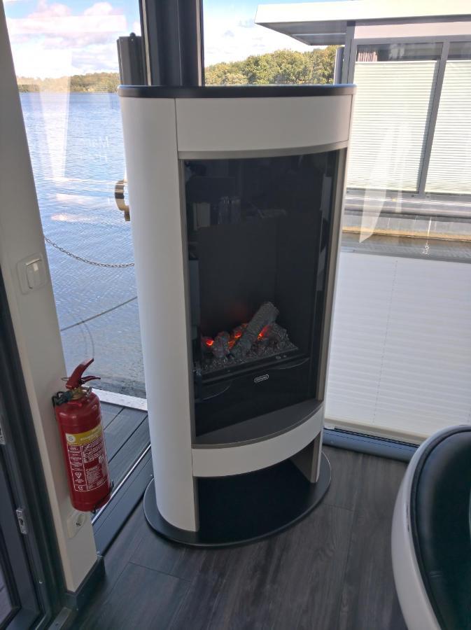 Hausboot Leukermeer Well Well  Ngoại thất bức ảnh